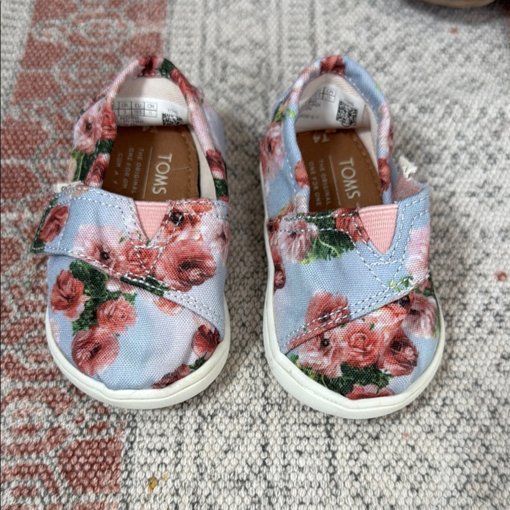 TOMS Kids Floral Canvas Shoes - Pink and Blue Toddler 4